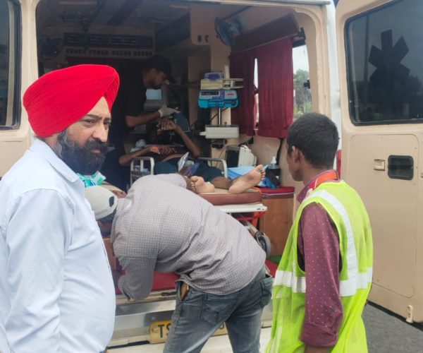 Road ambulance services by vedant Road ambulance services by vedant